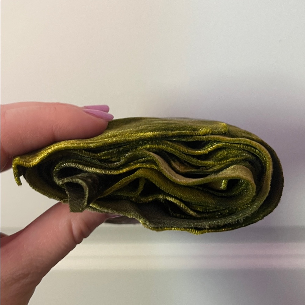 Unique Ribbon Bundle - Picture 9 of 10
